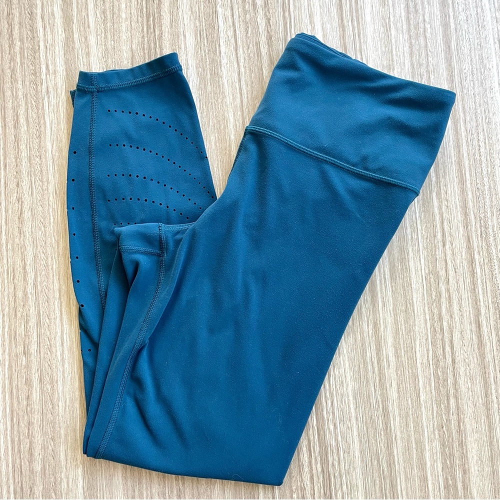 EUC Athleta Elation Laser Cut 7/8 Leggings